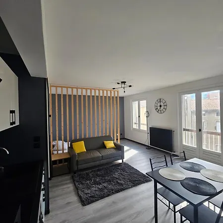 Apartment Centre *